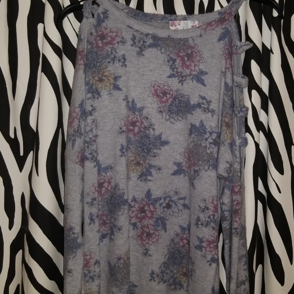 Pink rose top